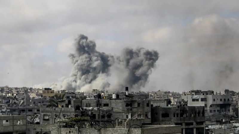 গাজায় আরও অর্ধশতাধিক নিহত, ধ্বংসস্তূপের নিচে আটকা অনেকে